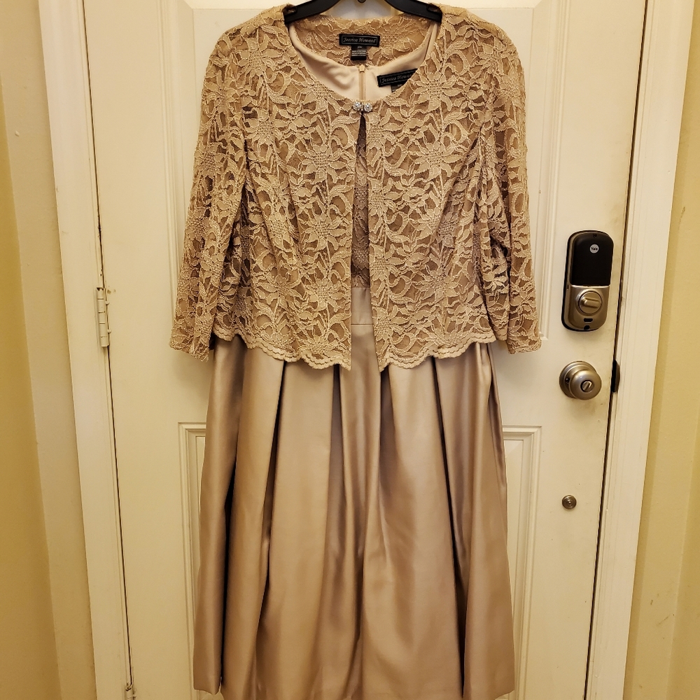 Jessica Howard Lace Mother of the Bride Gown